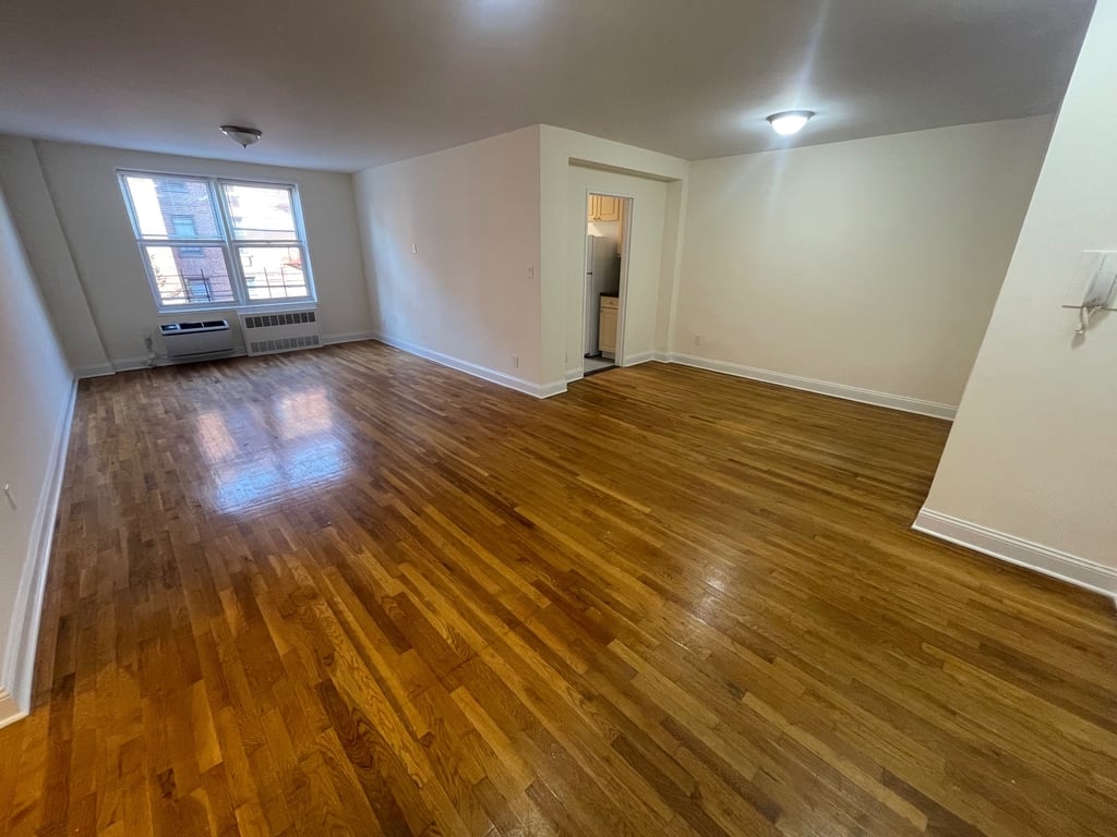 Apartment 150th Street  Queens, NY 11367, MLS-RD5436-11