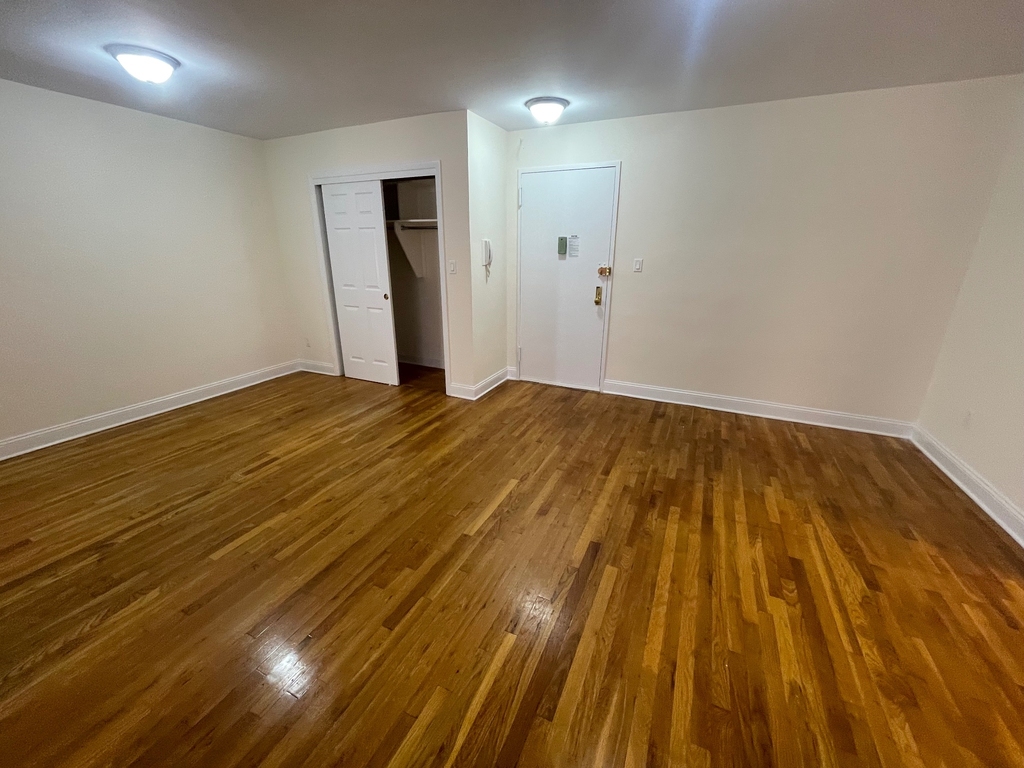 Apartment 150th Street  Queens, NY 11367, MLS-RD5436-14
