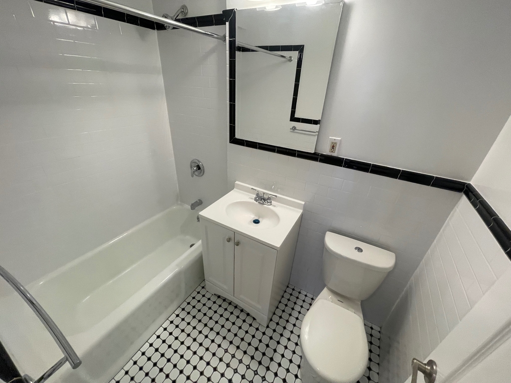 Apartment 150th Street  Queens, NY 11367, MLS-RD5436-21