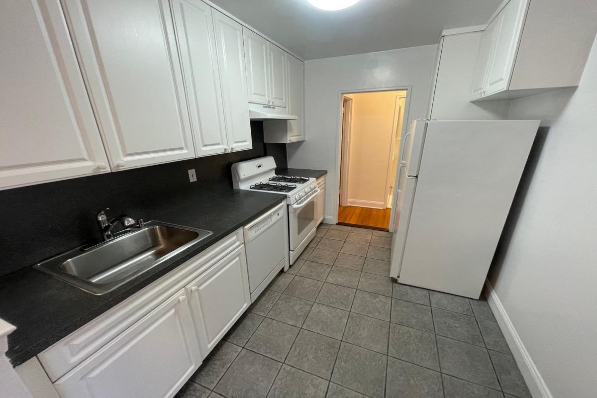 Apartment 150th Street  Queens, NY 11367, MLS-RD5437-5