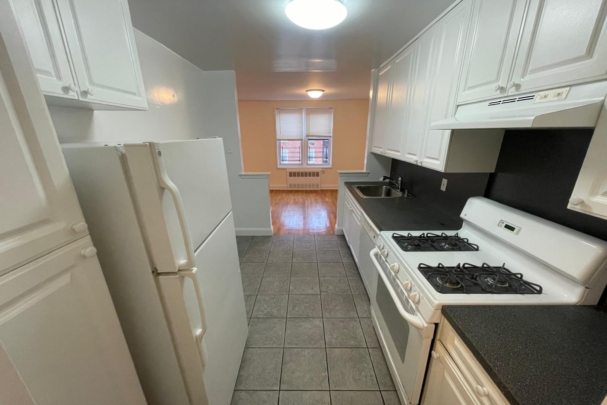 Apartment 150th Street  Queens, NY 11367, MLS-RD5437-8
