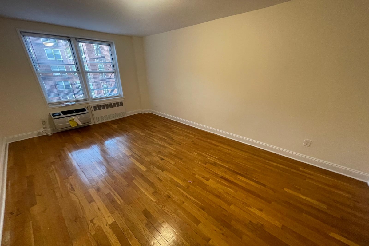 Apartment 150th Street  Queens, NY 11367, MLS-RD5437-21