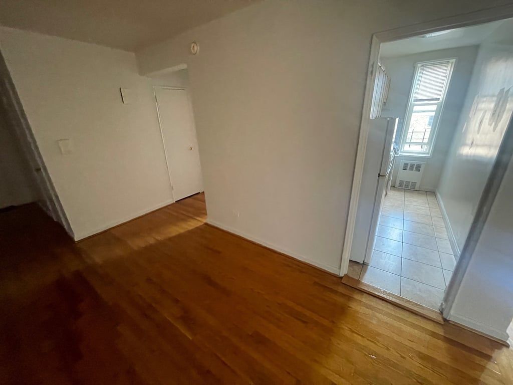 Apartment Vietor Avenue Queens, NY 11373, MLS-RD5439-11