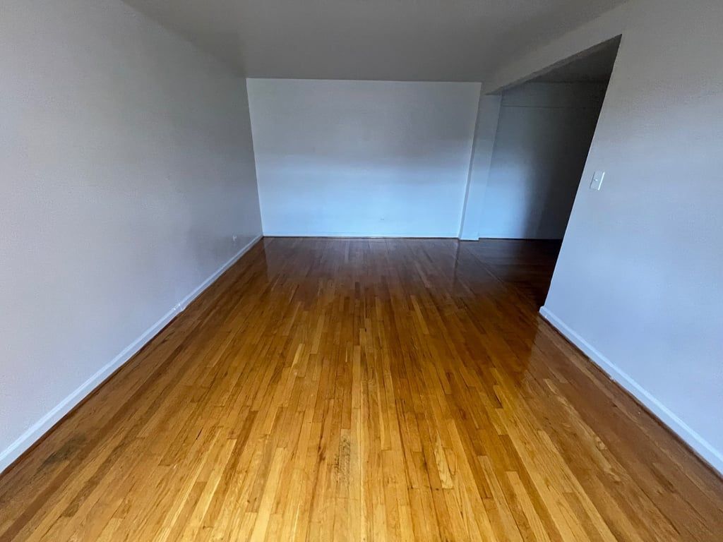 Apartment Vietor Avenue Queens, NY 11373, MLS-RD5439-18