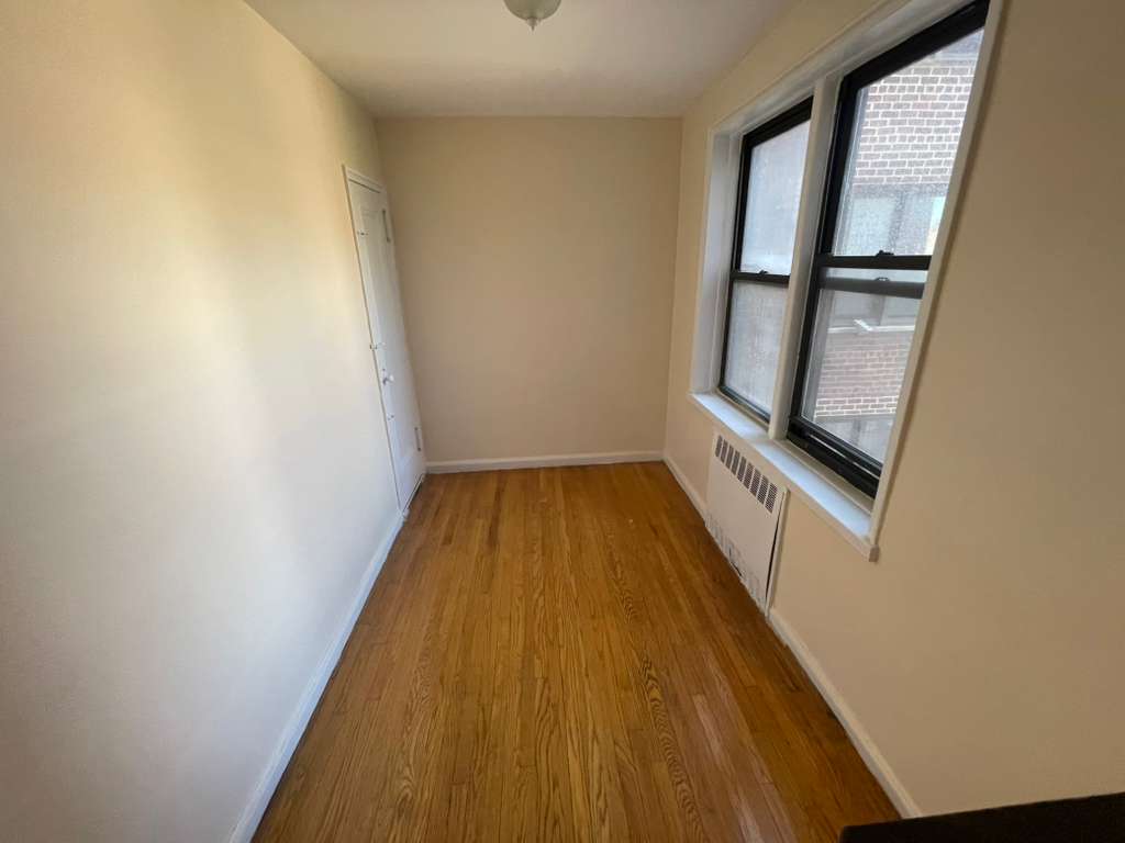 Apartment Wetherole Street Queens, NY 11374, MLS-RD5440-8