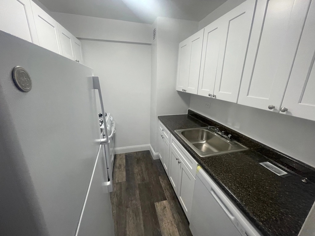 Apartment 102nd Street  Queens, NY 11375, MLS-RD5442-4