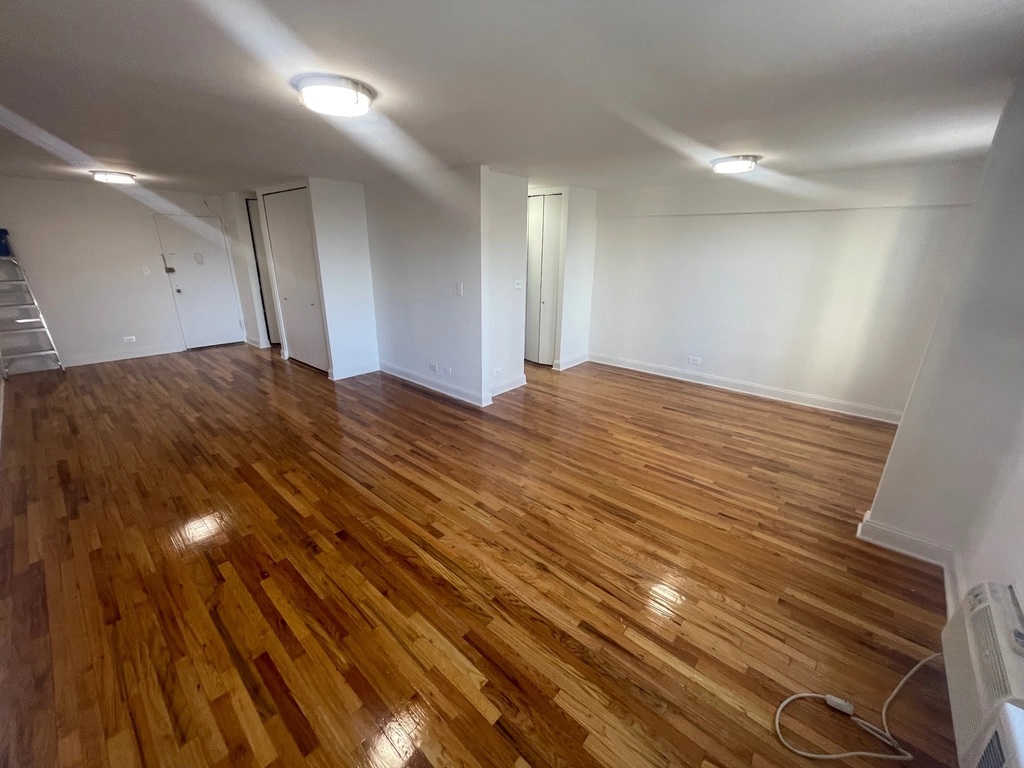 Apartment 102nd Street  Queens, NY 11375, MLS-RD5442-8