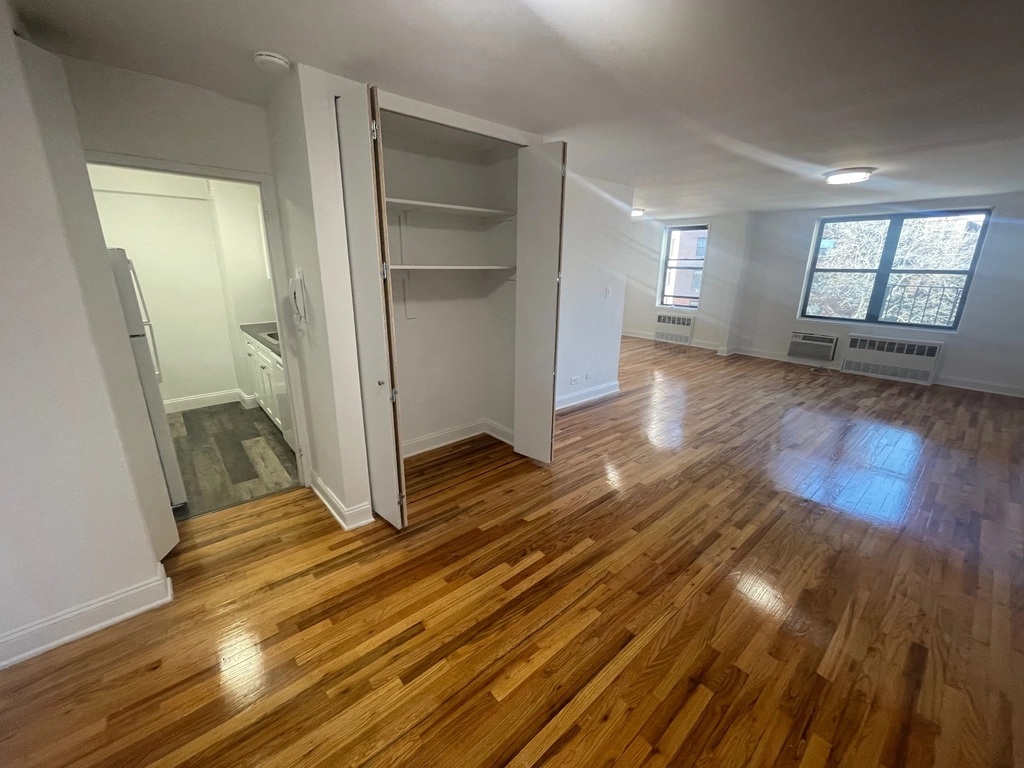 Apartment 102nd Street  Queens, NY 11375, MLS-RD5442-13