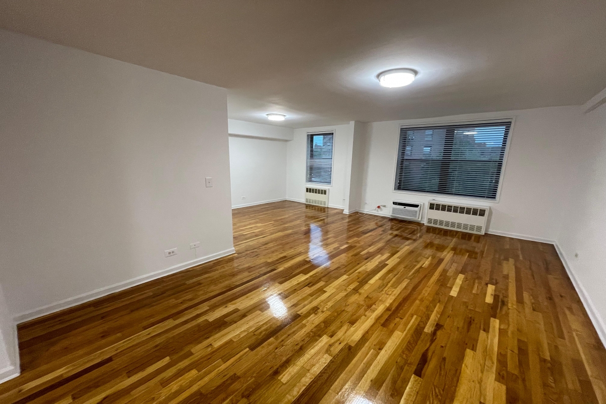 Apartment 102nd Street  Queens, NY 11375, MLS-RD5451-4