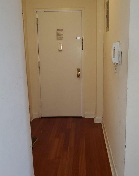 Apartment Crescent Street   Queens, NY 11106, MLS-RD5458-7