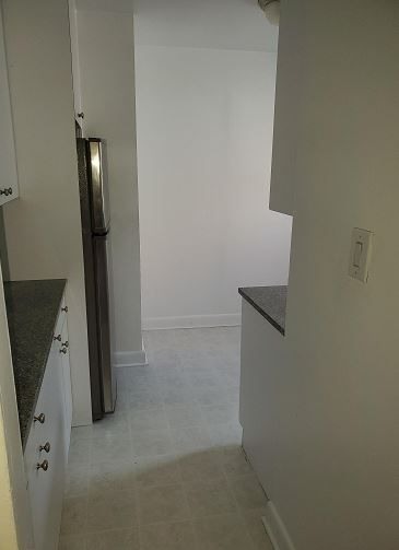 Apartment Crescent Street   Queens, NY 11106, MLS-RD5458-8