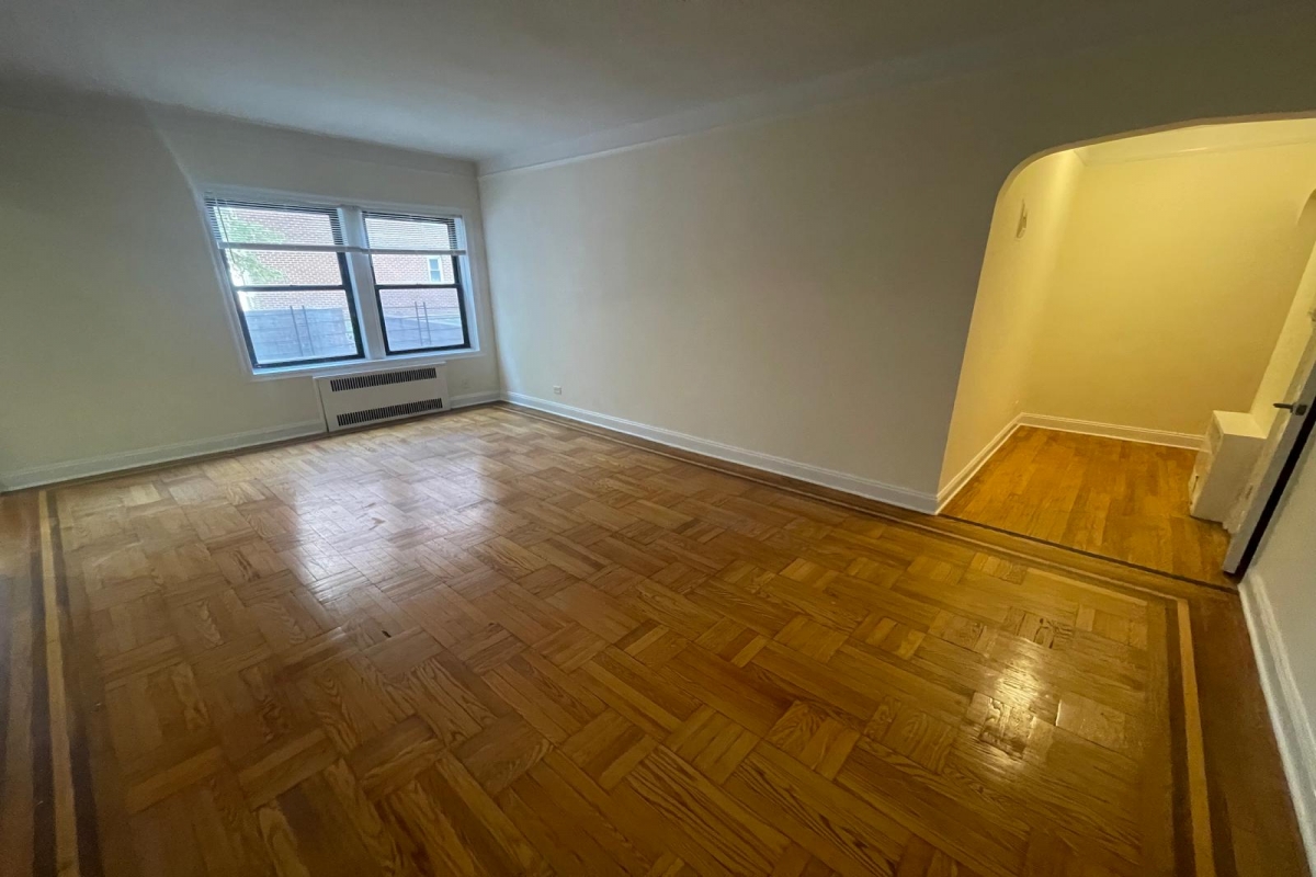 Apartment Highland Avenue Queens, NY 11432, MLS-RD5464-8
