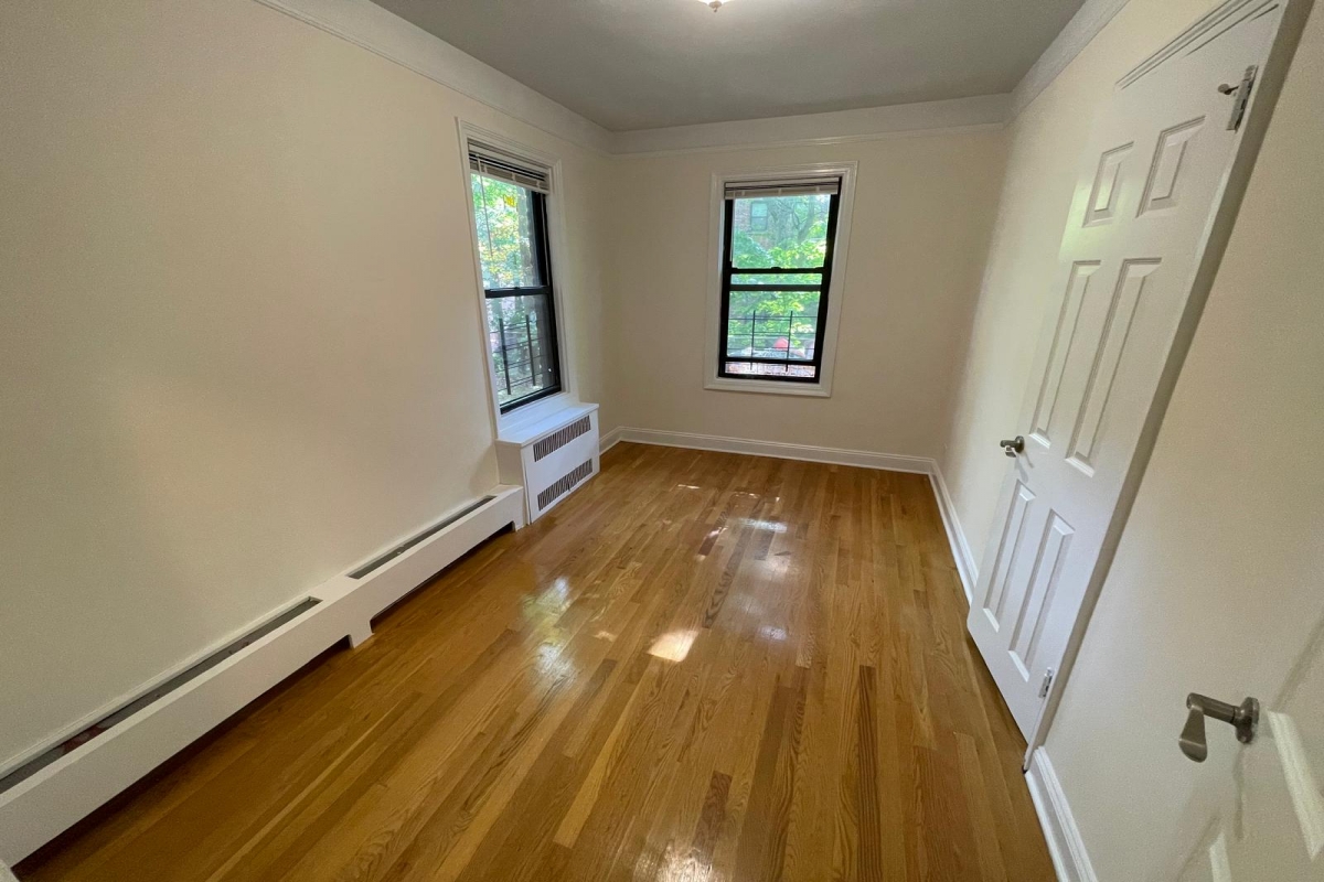 Apartment Highland Avenue Queens, NY 11432, MLS-RD5464-10