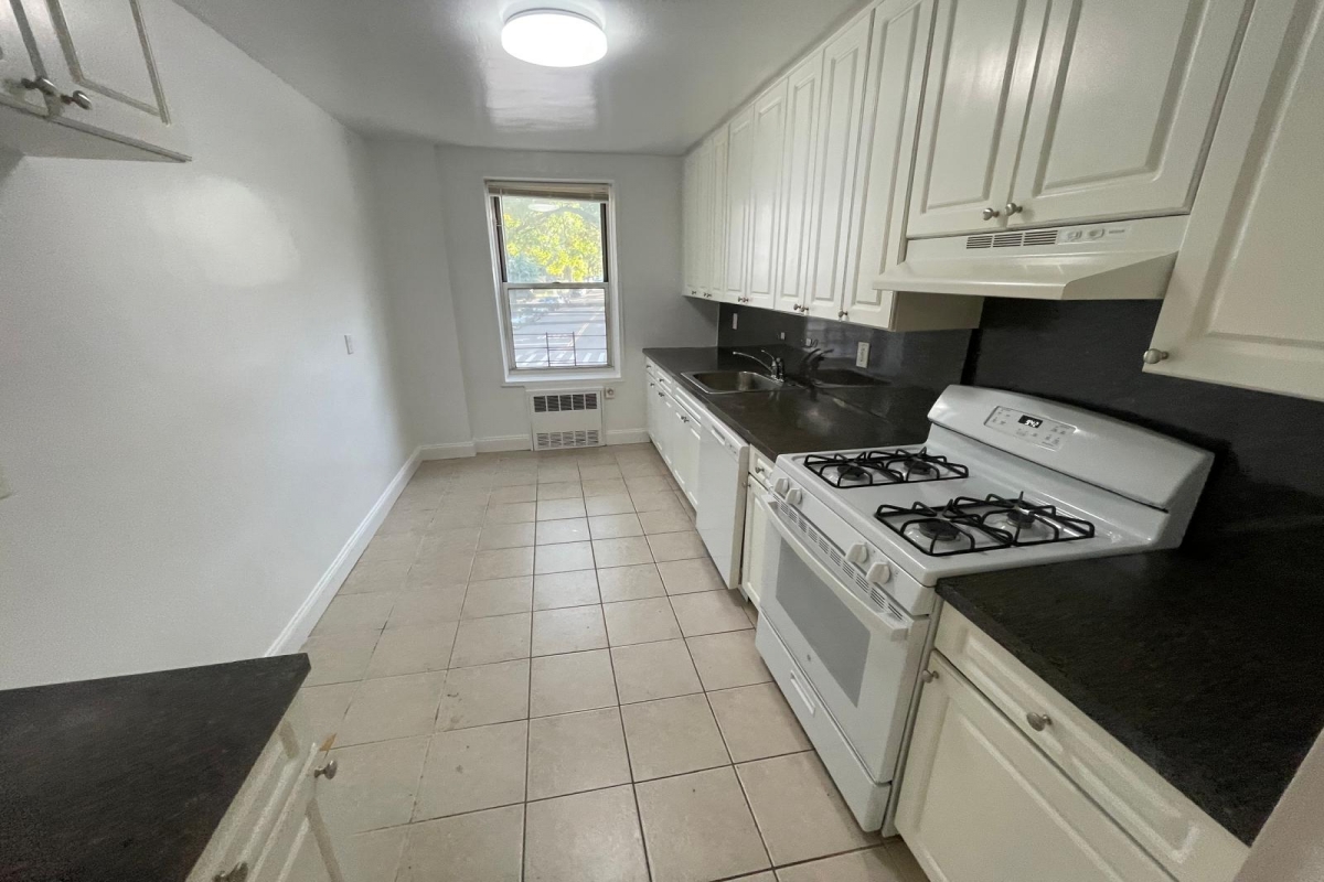 Apartment 150th Street Queens, NY 11367, MLS-RD5465-2