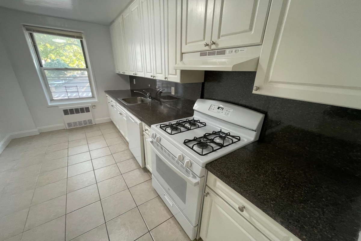 Apartment 150th Street Queens, NY 11367, MLS-RD5465-4