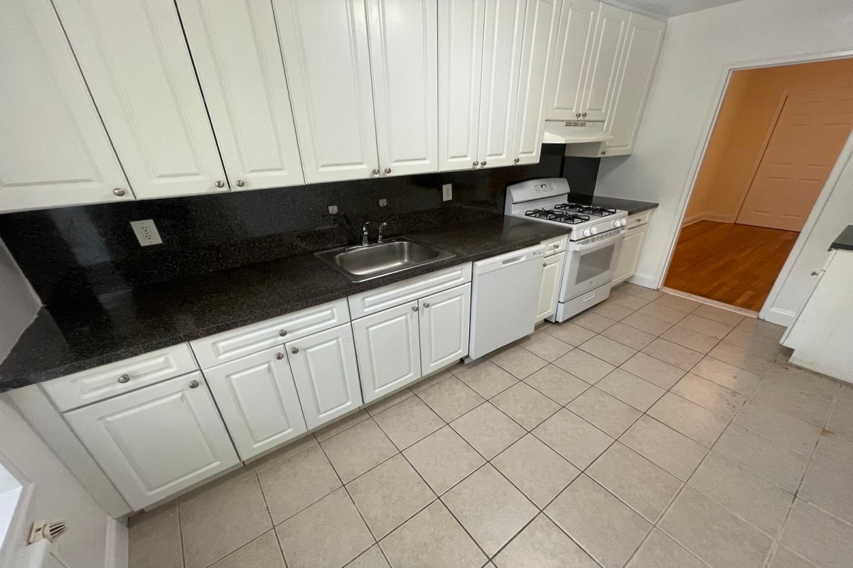 Apartment 150th Street Queens, NY 11367, MLS-RD5465-5