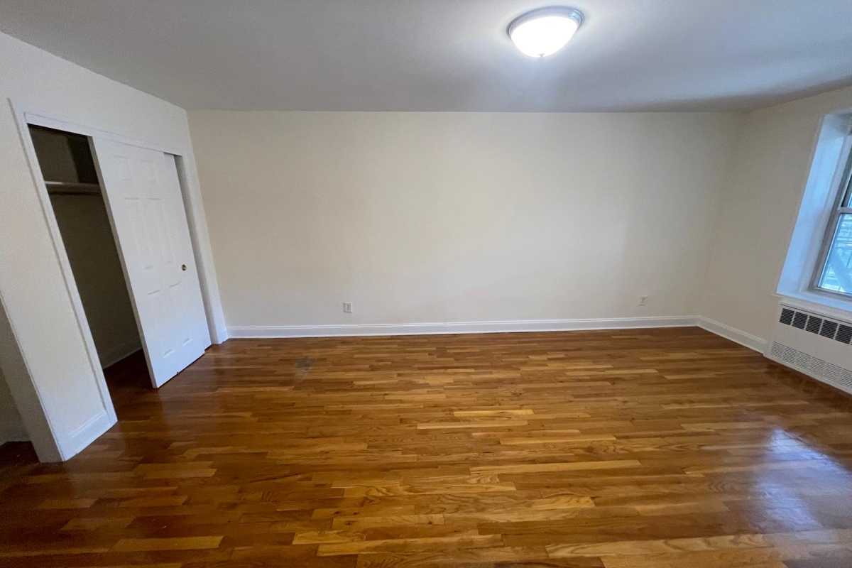 Apartment 150th Street Queens, NY 11367, MLS-RD5465-18