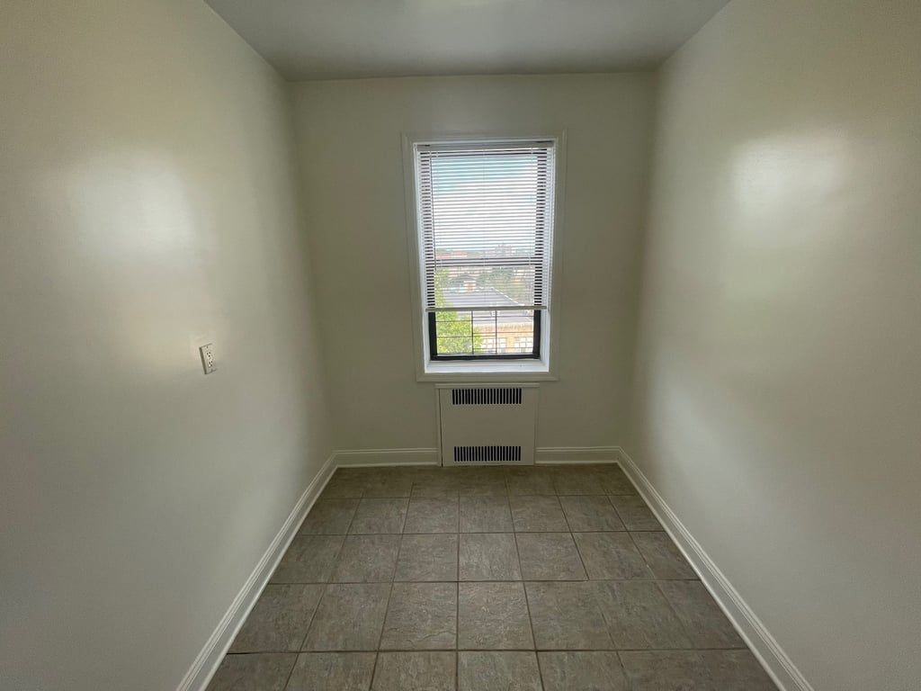 Highland Avenue  Queens, NY 11432, MLS-RD5466-8