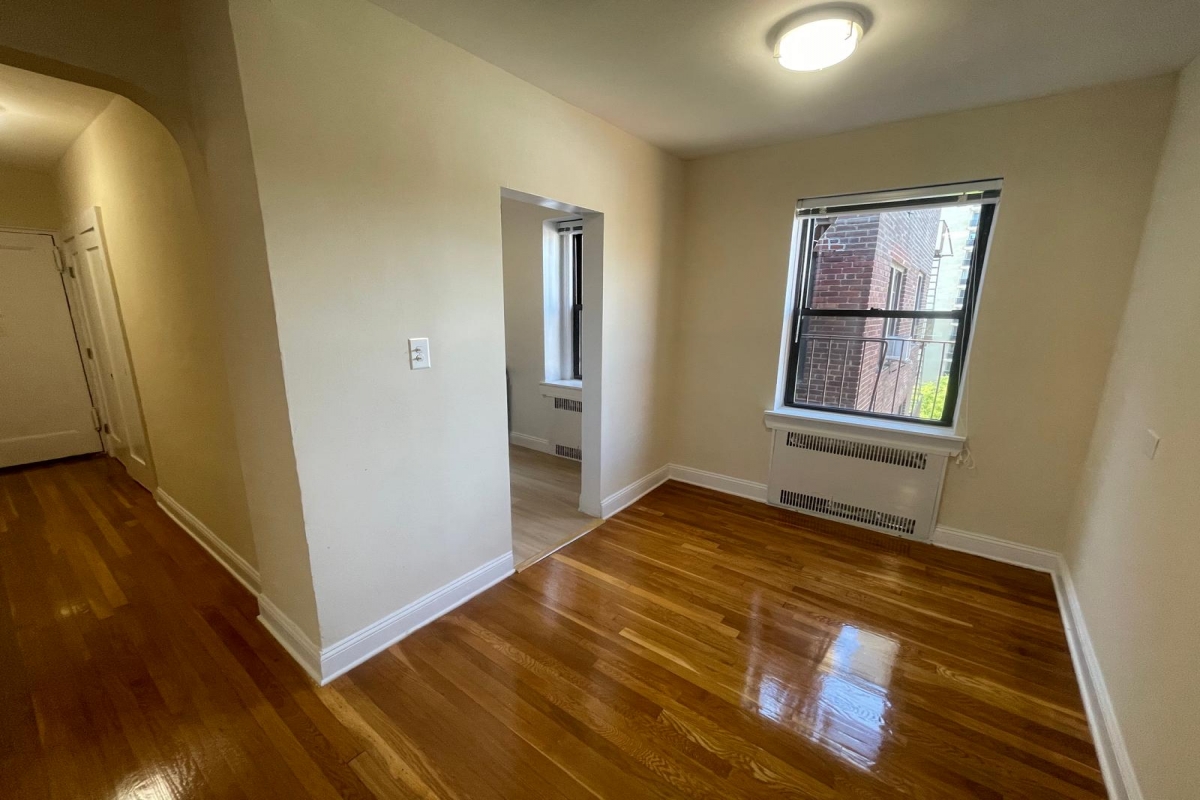 Apartment 112th Street  Queens, NY 11375, MLS-RD5468-4
