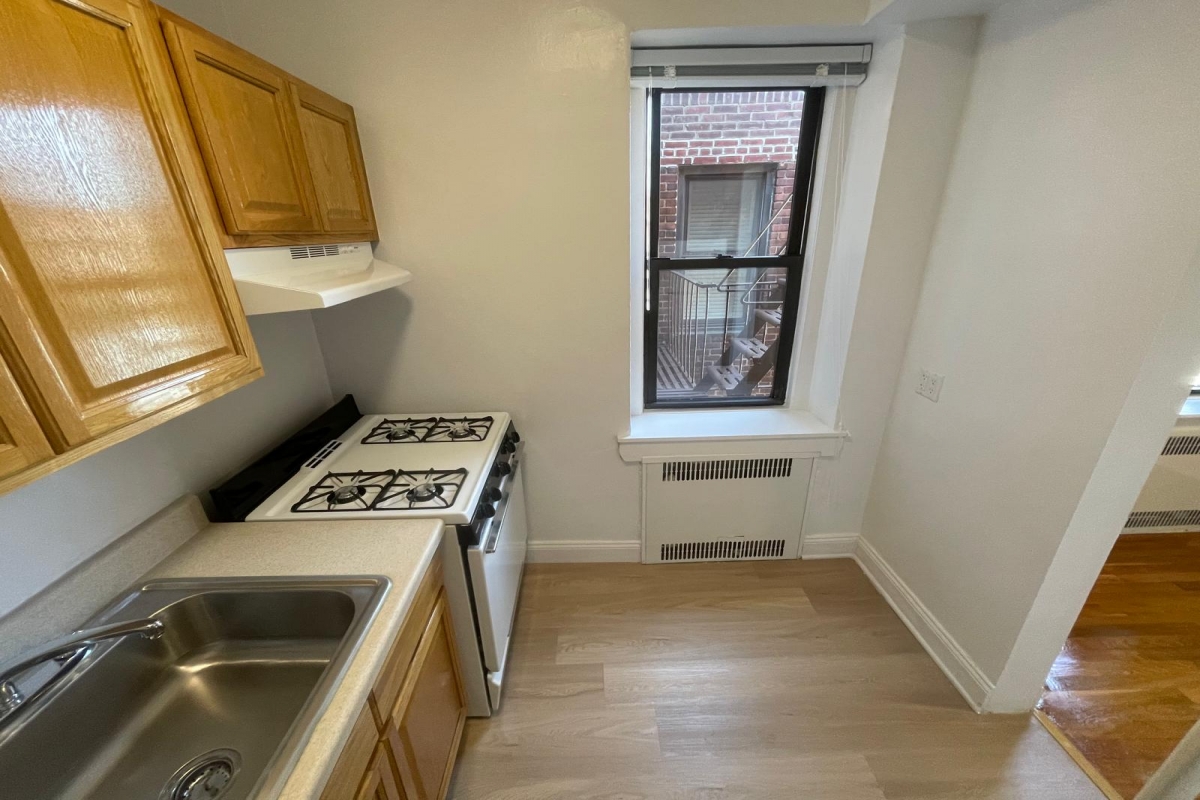 Apartment 112th Street  Queens, NY 11375, MLS-RD5468-10