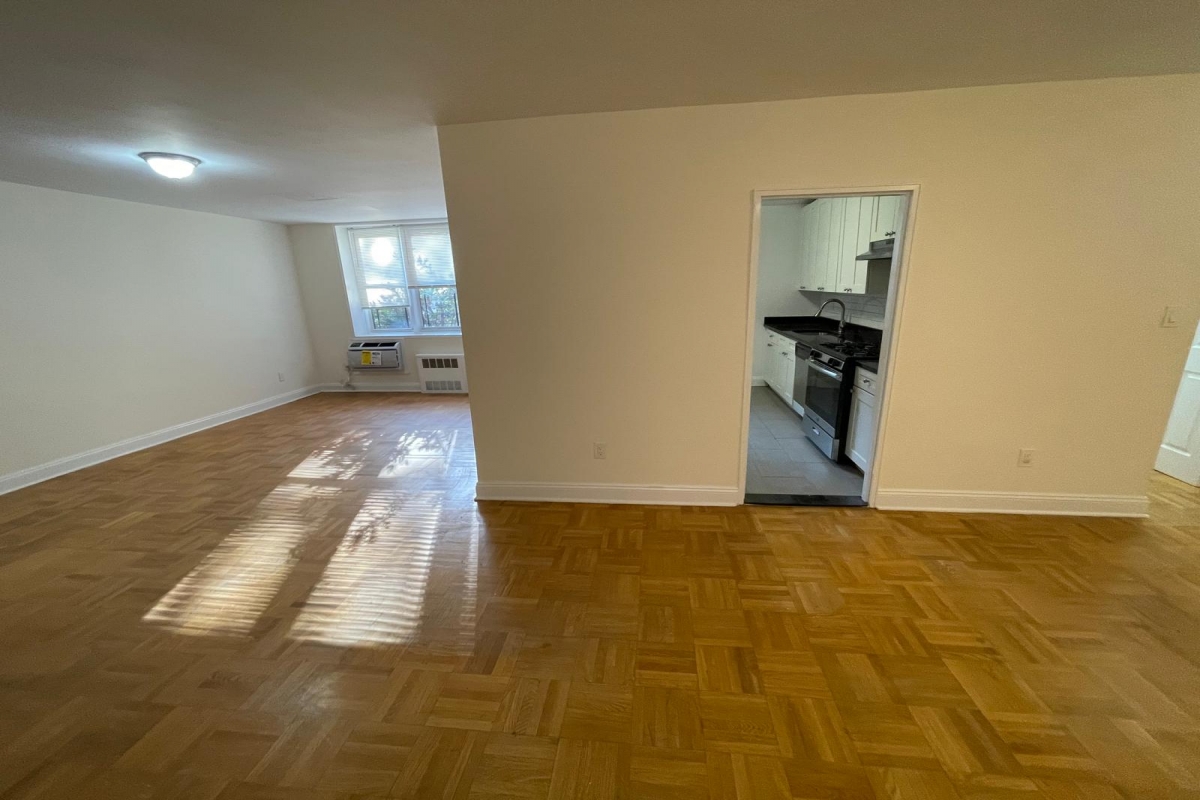 Apartment 150th Street  Queens, NY 11367, MLS-RD5469-7
