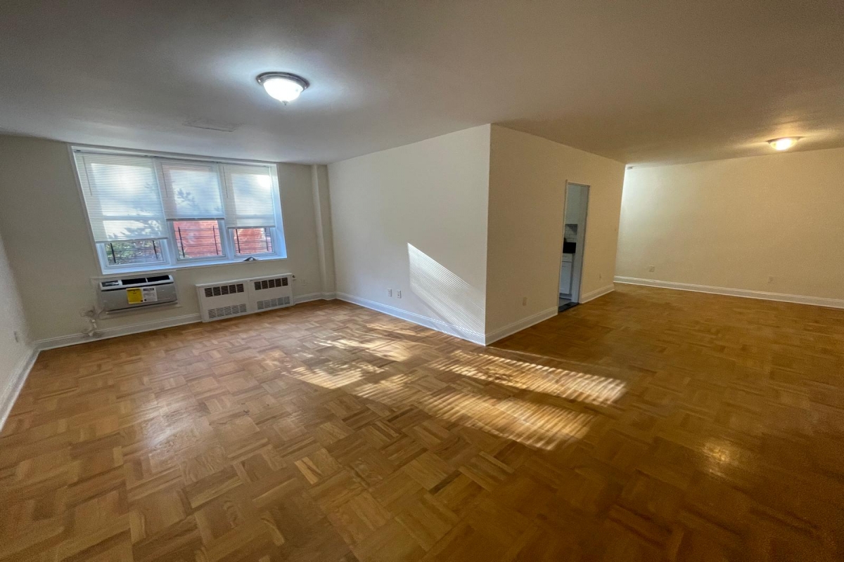 Apartment 150th Street  Queens, NY 11367, MLS-RD5469-9