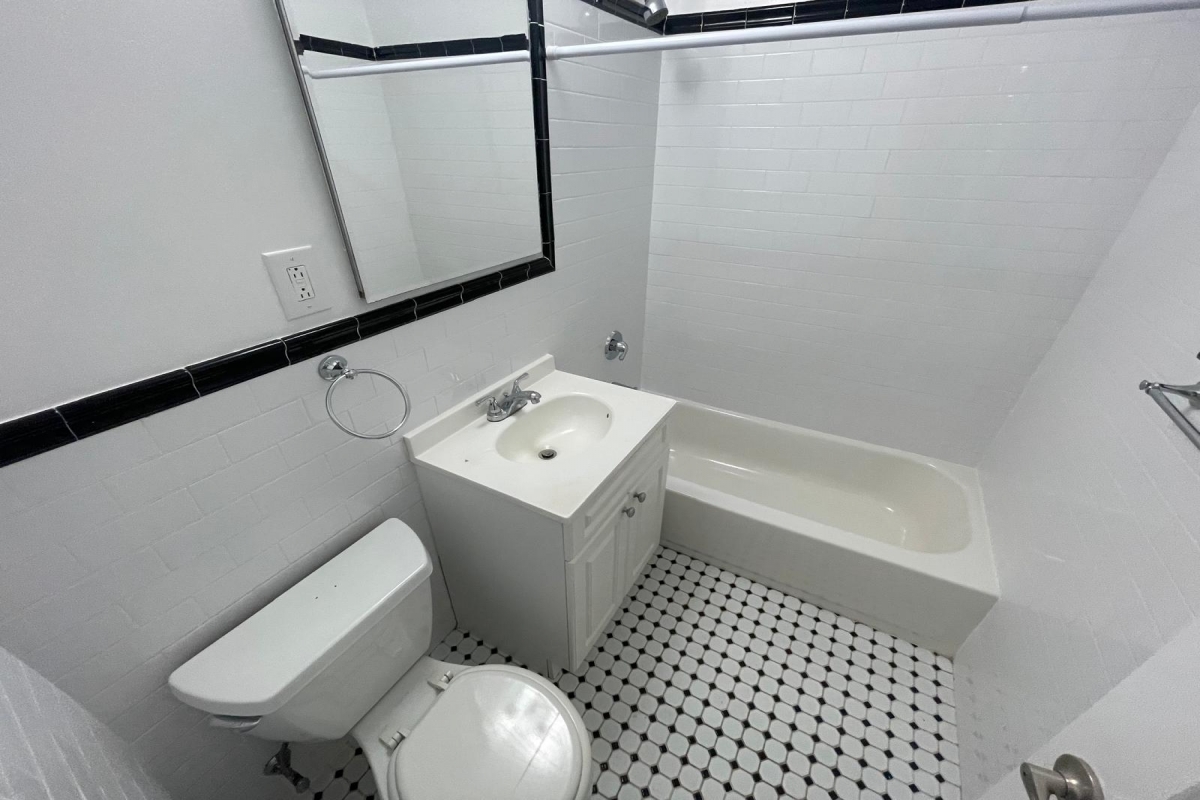 Apartment 150th Street  Queens, NY 11367, MLS-RD5469-19