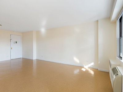 Apartment Horace Harding Expwy  Queens, NY 11368, MLS-RD5483-8