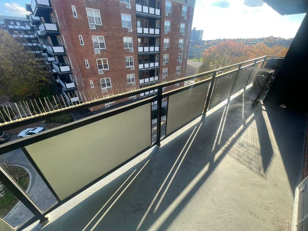 Apartment Bell Blvd  Queens, NY 11360, MLS-RD5498-18