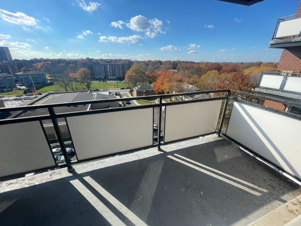 Apartment Bell Blvd Queens, NY 11360, MLS-RD5499-10