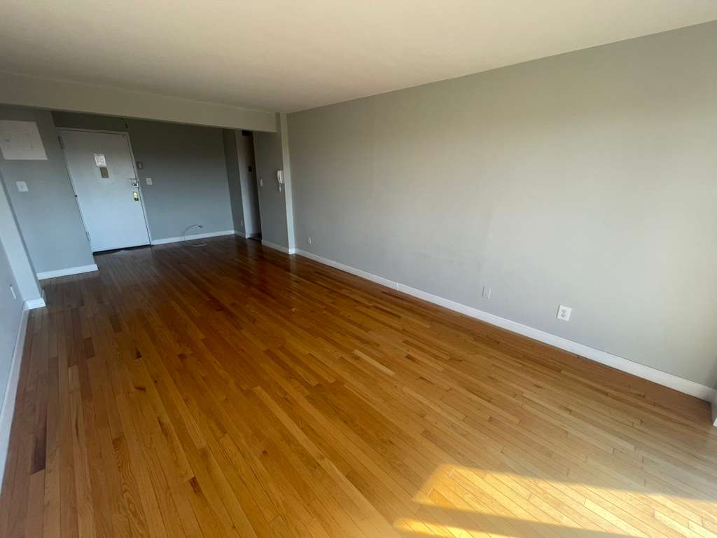 Apartment Bell Blvd Queens, NY 11360, MLS-RD5499-14