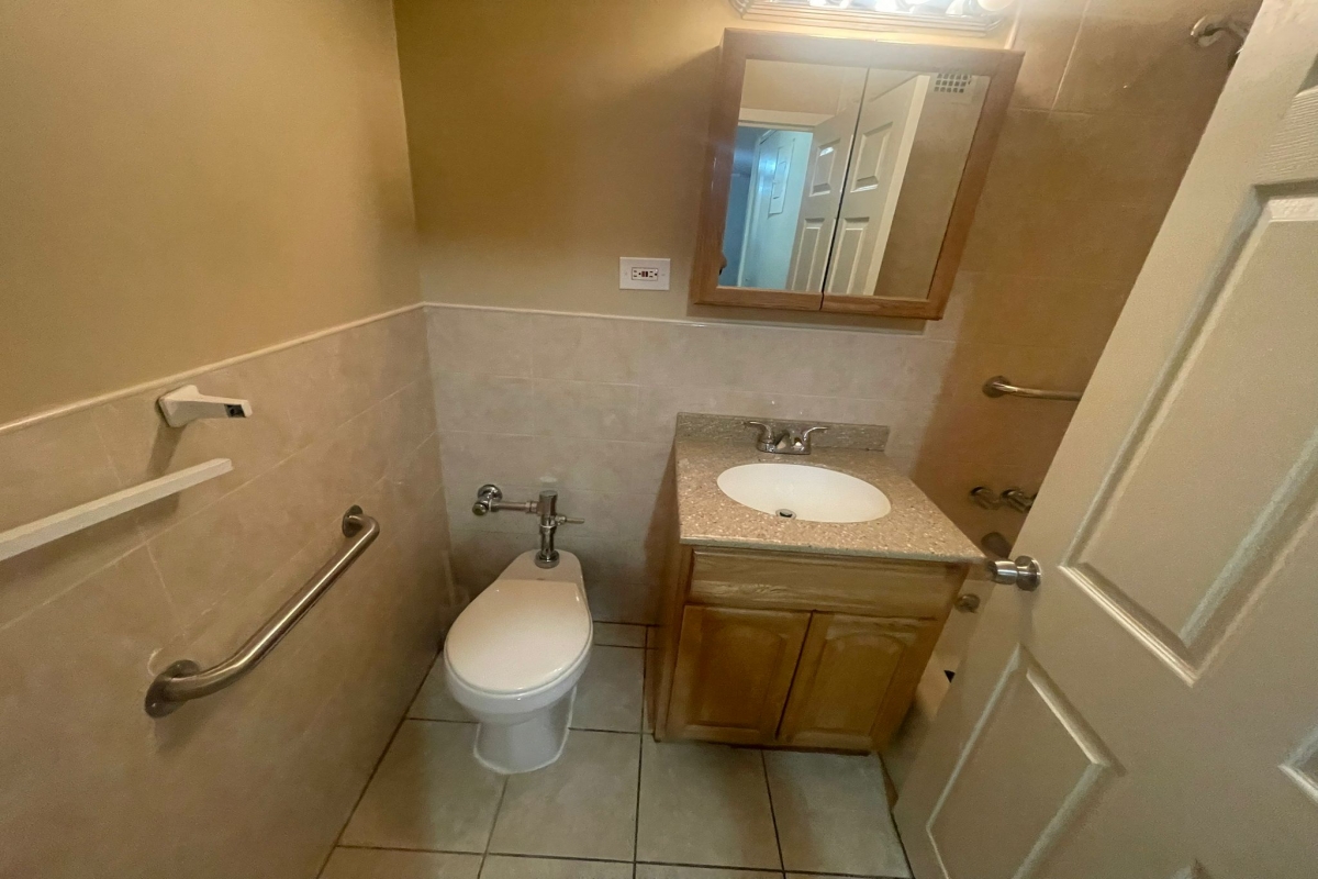 Apartment Bell Blvd Queens, NY 11360, MLS-RD5500-11