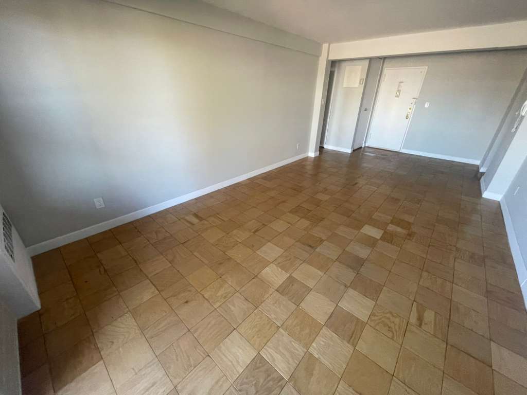 Apartment Bell Blvd Queens, NY 11360, MLS-RD5501-6