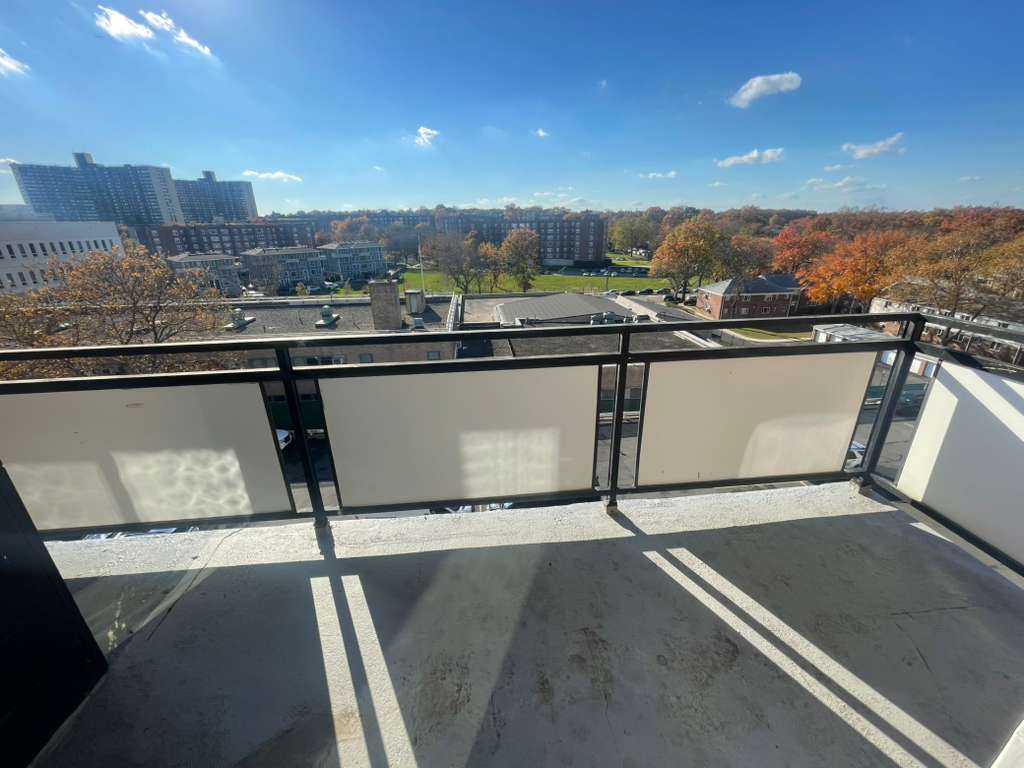 Apartment Bell Blvd Queens, NY 11360, MLS-RD5502-10