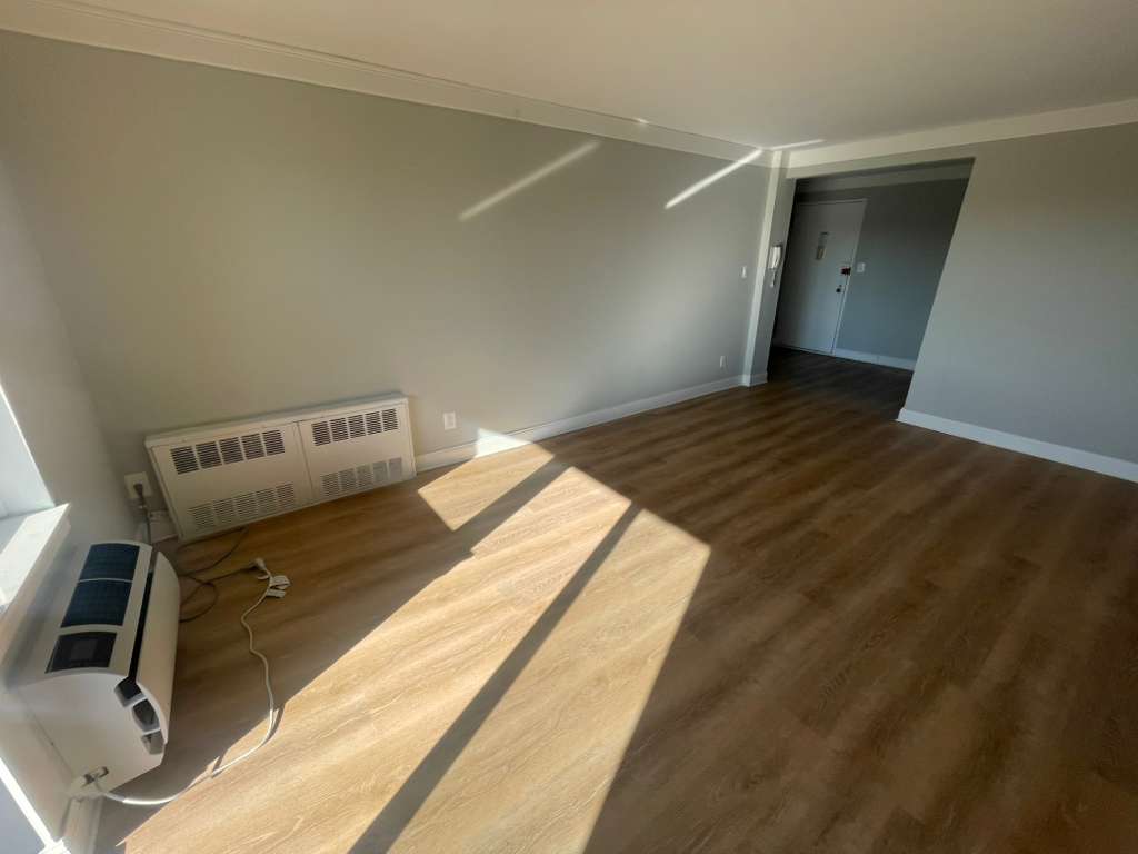 Apartment Bell Blvd Queens, NY 11360, MLS-RD5502-14
