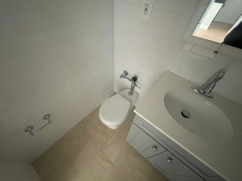 Apartment Bell Blvd Queens, NY 11360, MLS-RD5502-15