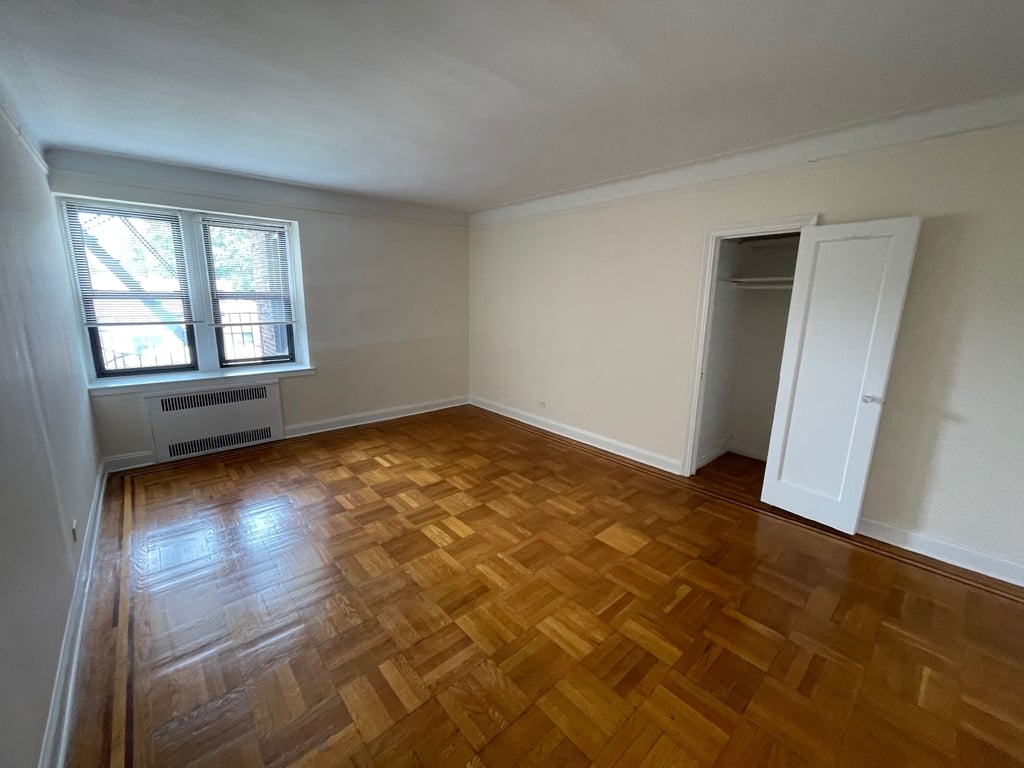 Apartment Highland Avenue Queens, NY 11432, MLS-RD5517-11