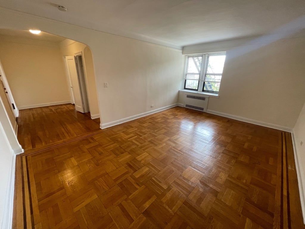 Apartment Highland Avenue Queens, NY 11432, MLS-RD5517-12