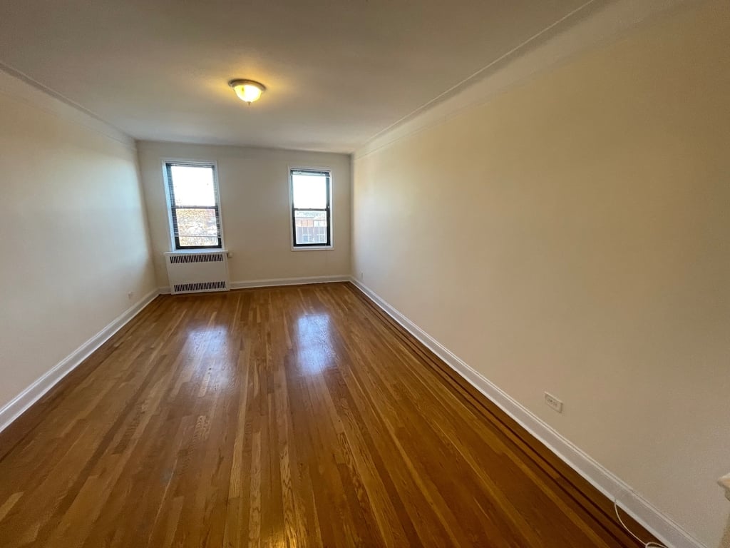 Apartment 167th Street  Queens, NY 11358, MLS-RD5518-12