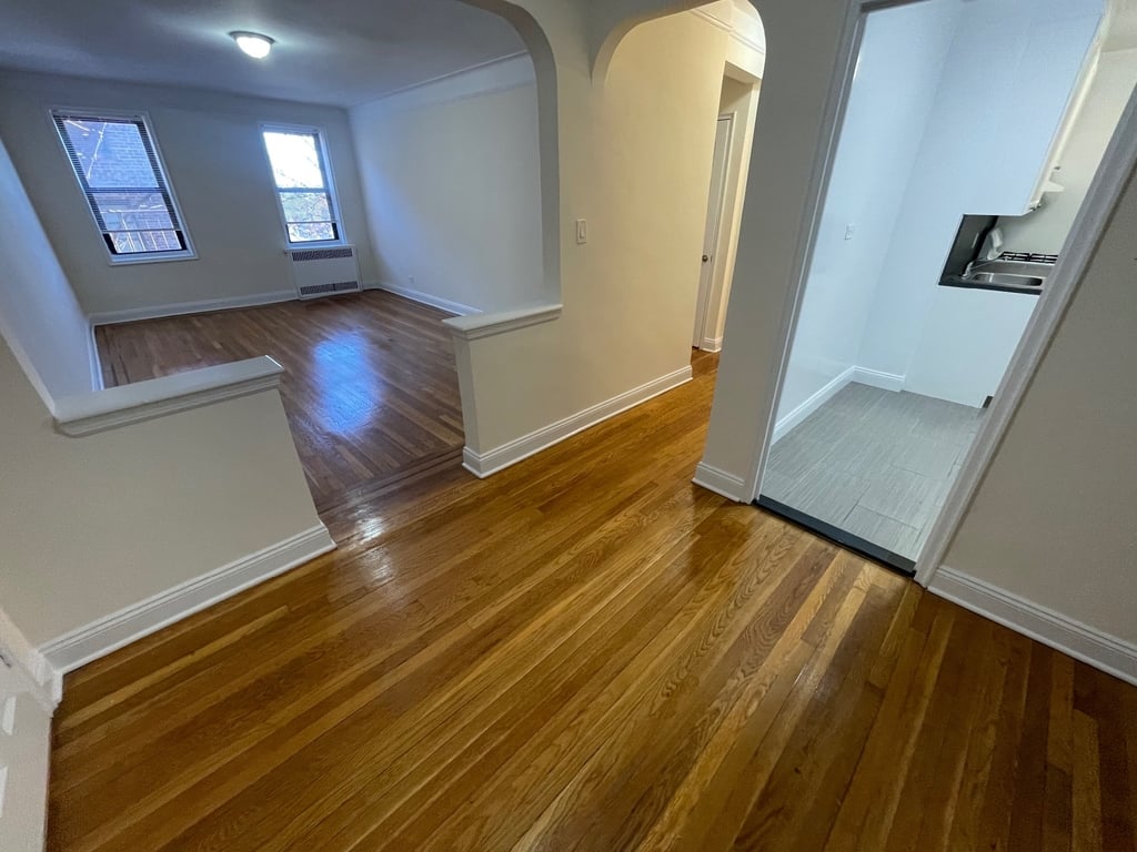 Apartment 167th Street  Queens, NY 11358, MLS-RD5519-12