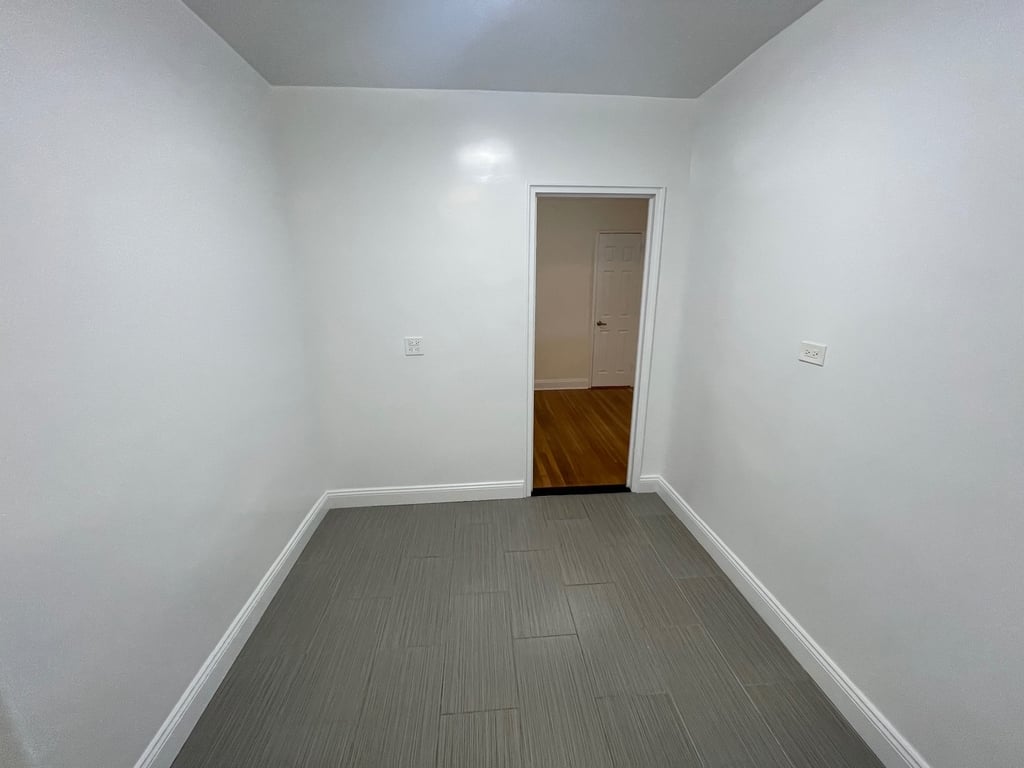 Apartment 167th Street  Queens, NY 11358, MLS-RD5519-14