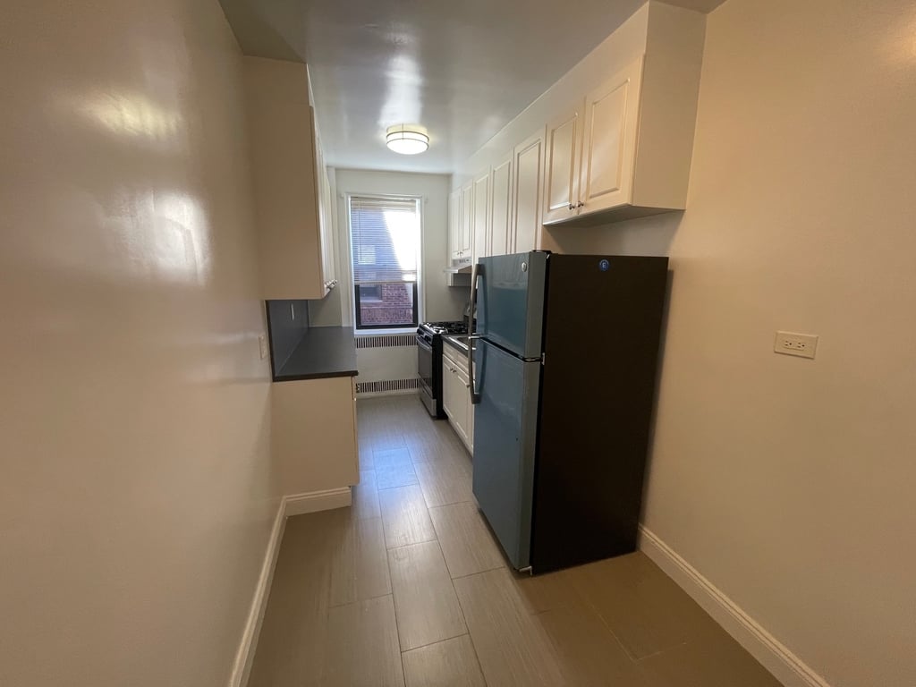 Apartment 167th Street  Queens, NY 11358, MLS-RD5520-2