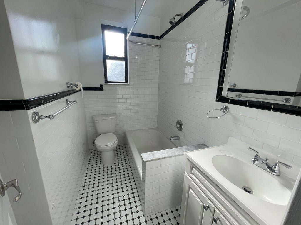 Apartment 167th Street  Queens, NY 11358, MLS-RD5520-18