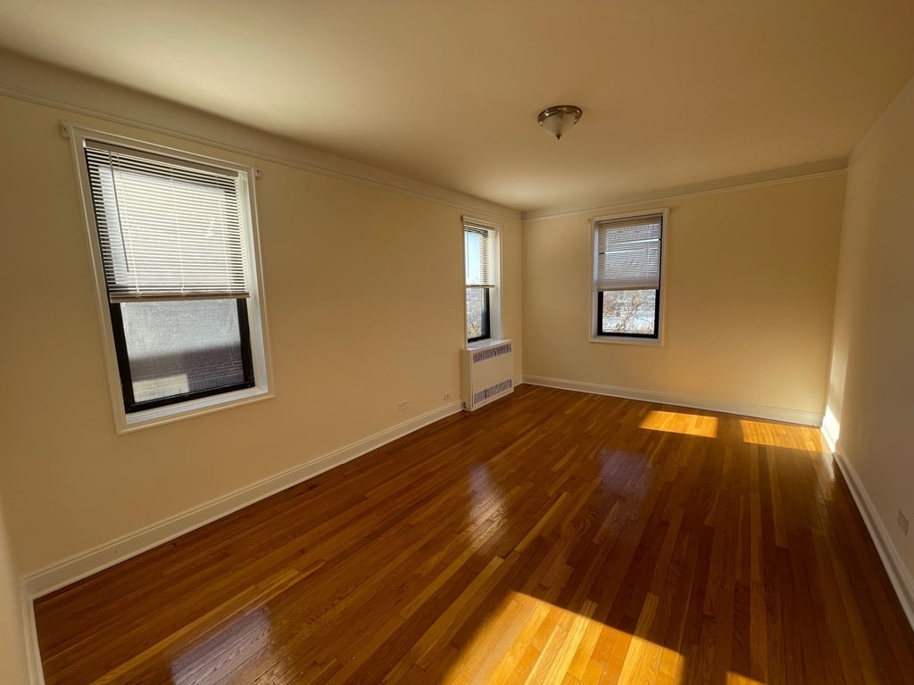 Apartment 167th Street  Queens, NY 11358, MLS-RD5520-19