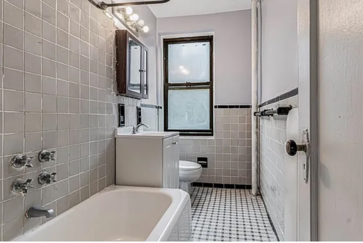 Yellowstone Blvd Queens, NY 11375, MLS-RD5521-16