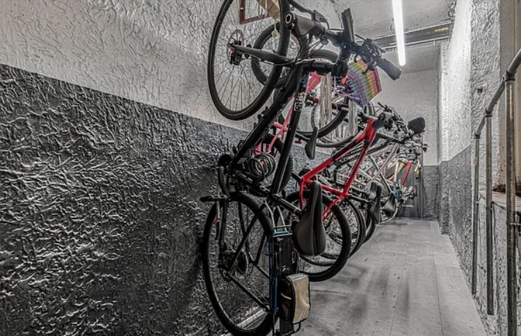  Yellowstone Blvd  Queens, NY 11375, MLS-RD5521-20