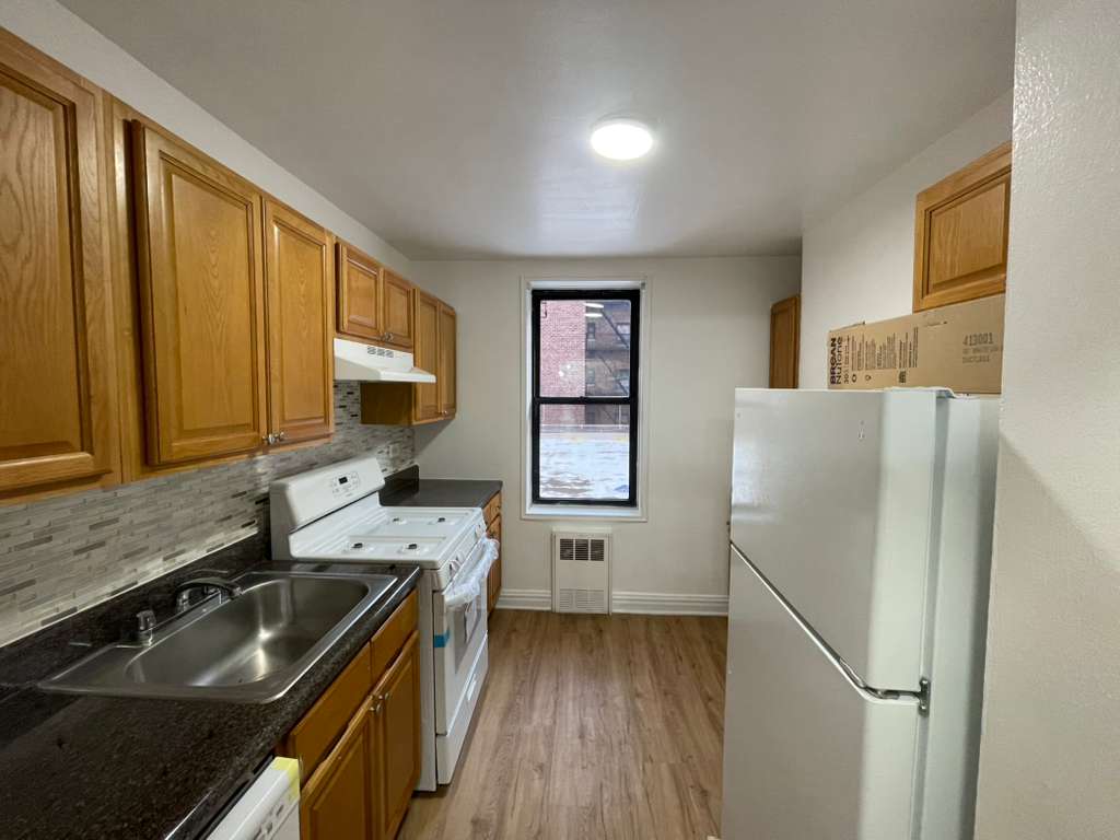 Apartment 67th Avenue  Queens, NY 11375, MLS-RD5522-2