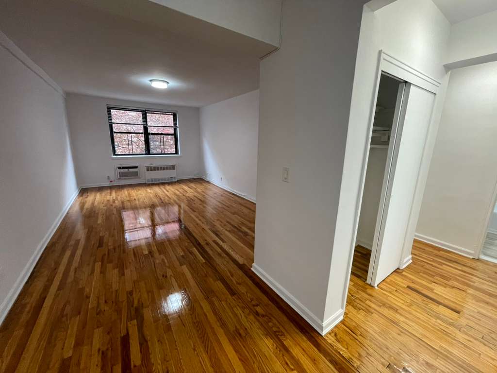 Apartment 67th Drive  Queens, NY 11375, MLS-RD5525-9