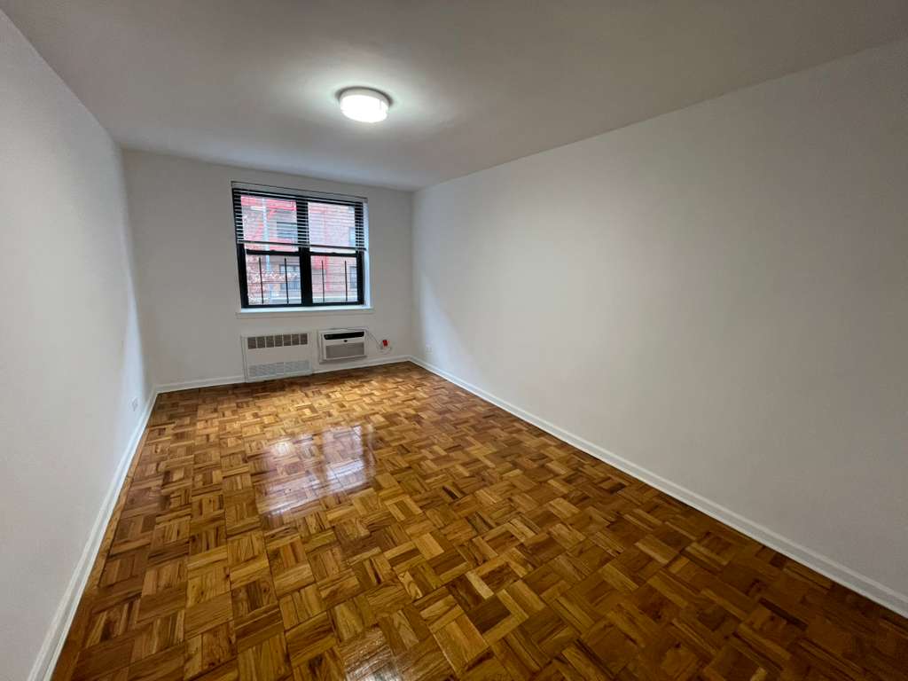 Apartment 67th Drive  Queens, NY 11375, MLS-RD5525-15