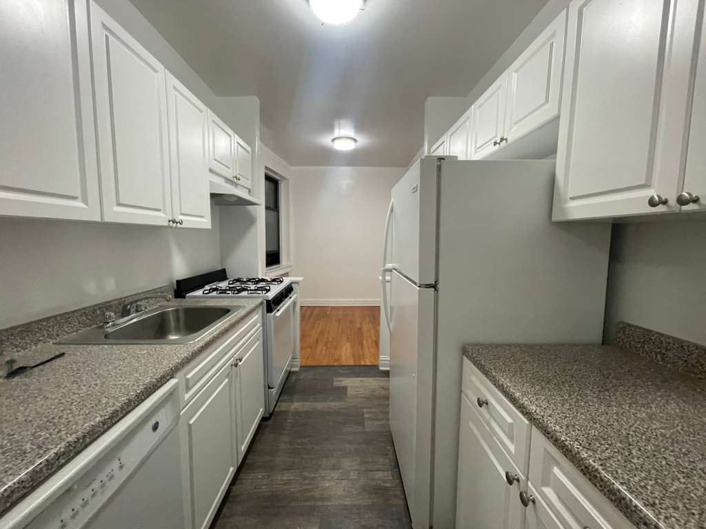 Apartment Booth Street  Queens, NY 111374, MLS-RD5526-3